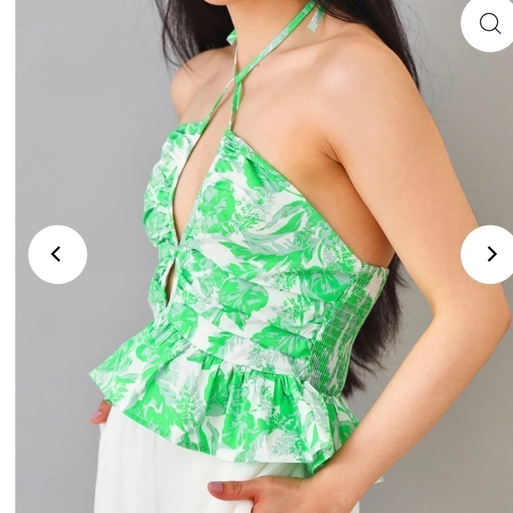 NWT olivaceous Beautifully Tailored Green Floral Smocked Halter Top